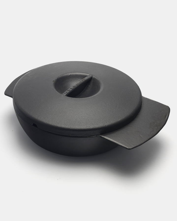 "NURMESNIEMI" TABLE SKILLET(MATTE BLACK) 1.5L