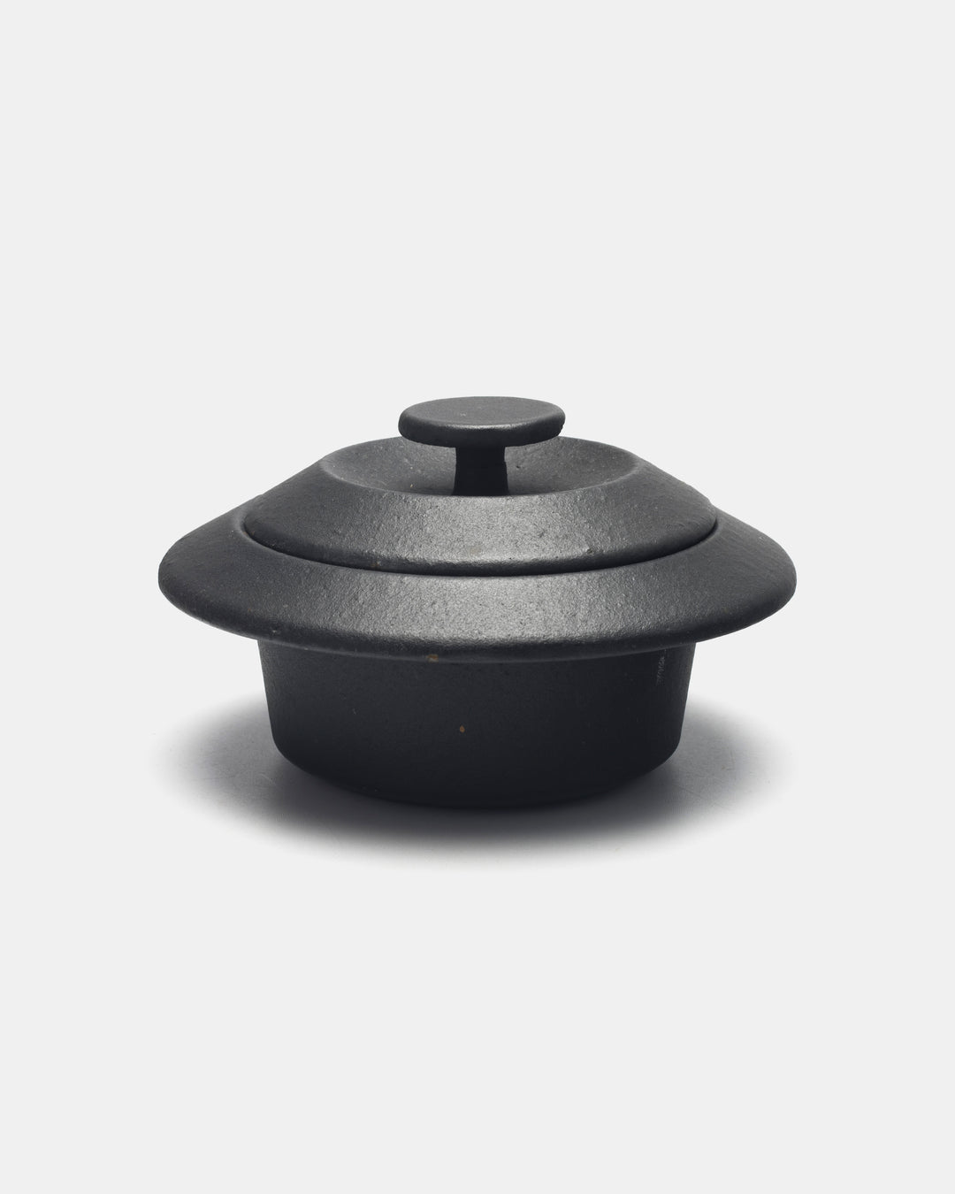 "FLYING SAUCER" CAST IRON POT (RED)