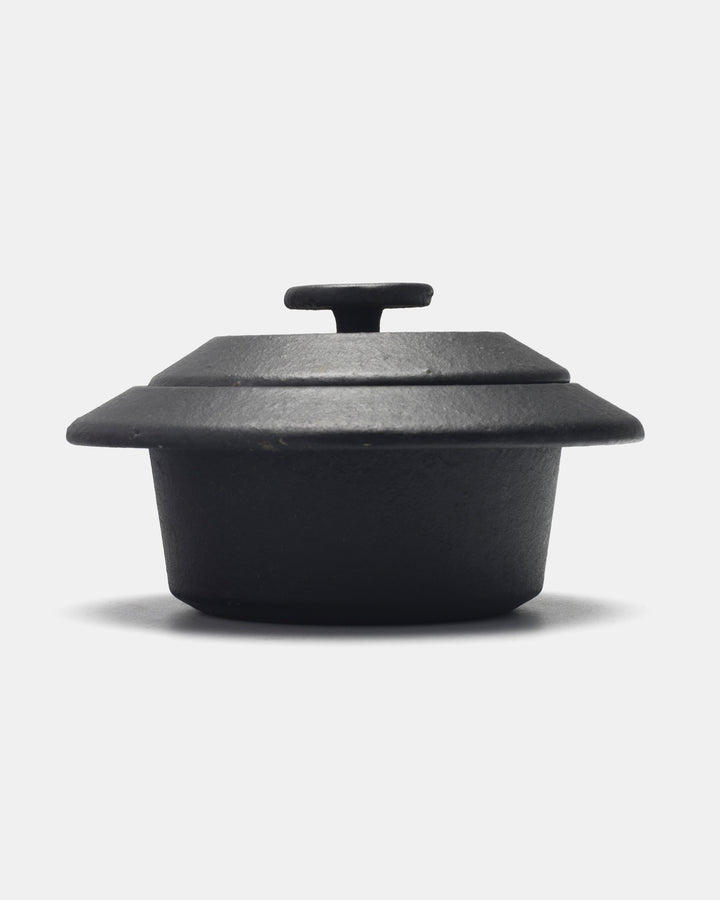 "FLYING SAUCER" CAST IRON POT (RED)