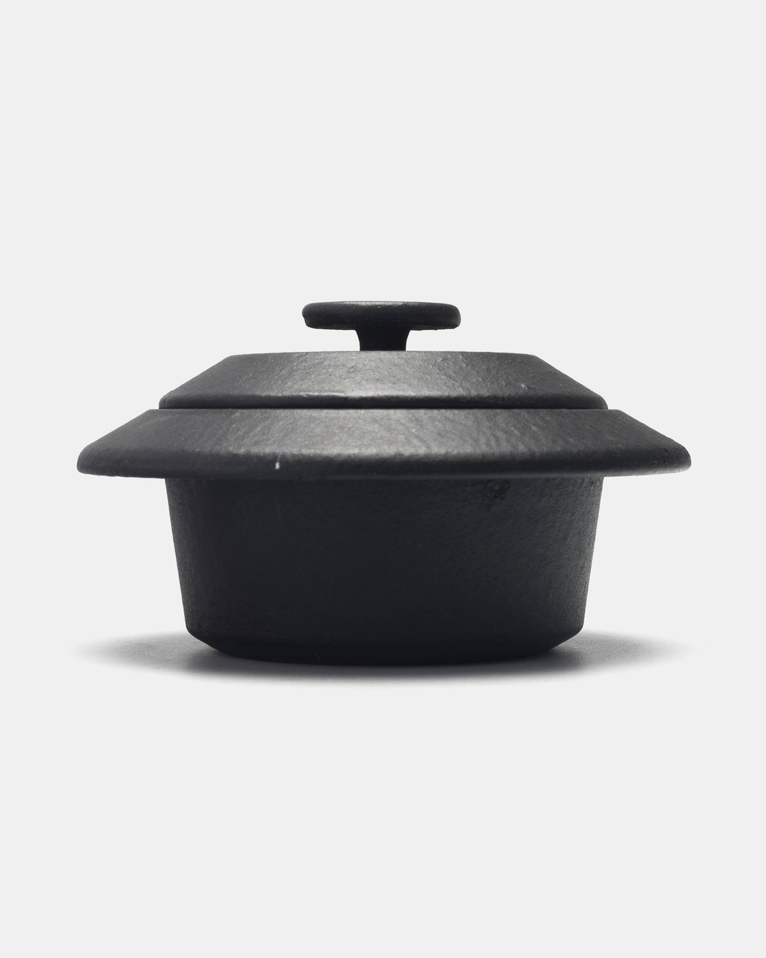 "FLYING SAUCER" CAST IRON POT (RED)