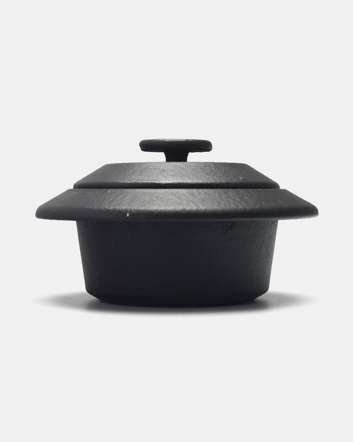 "FLYING SAUCER" CAST IRON POT (RED)