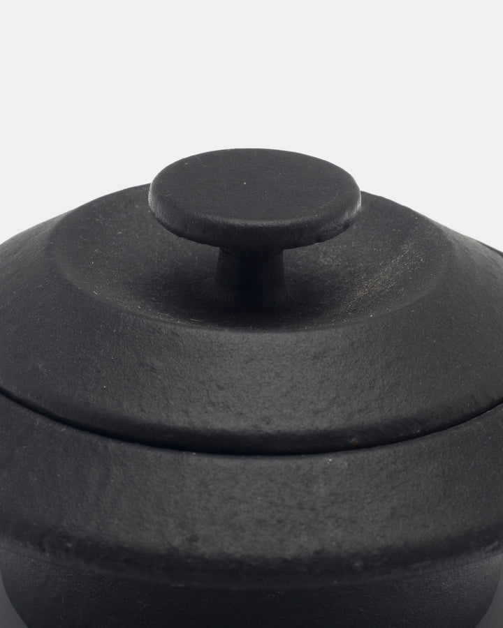 "FLYING SAUCER" CAST IRON POT (RED)
