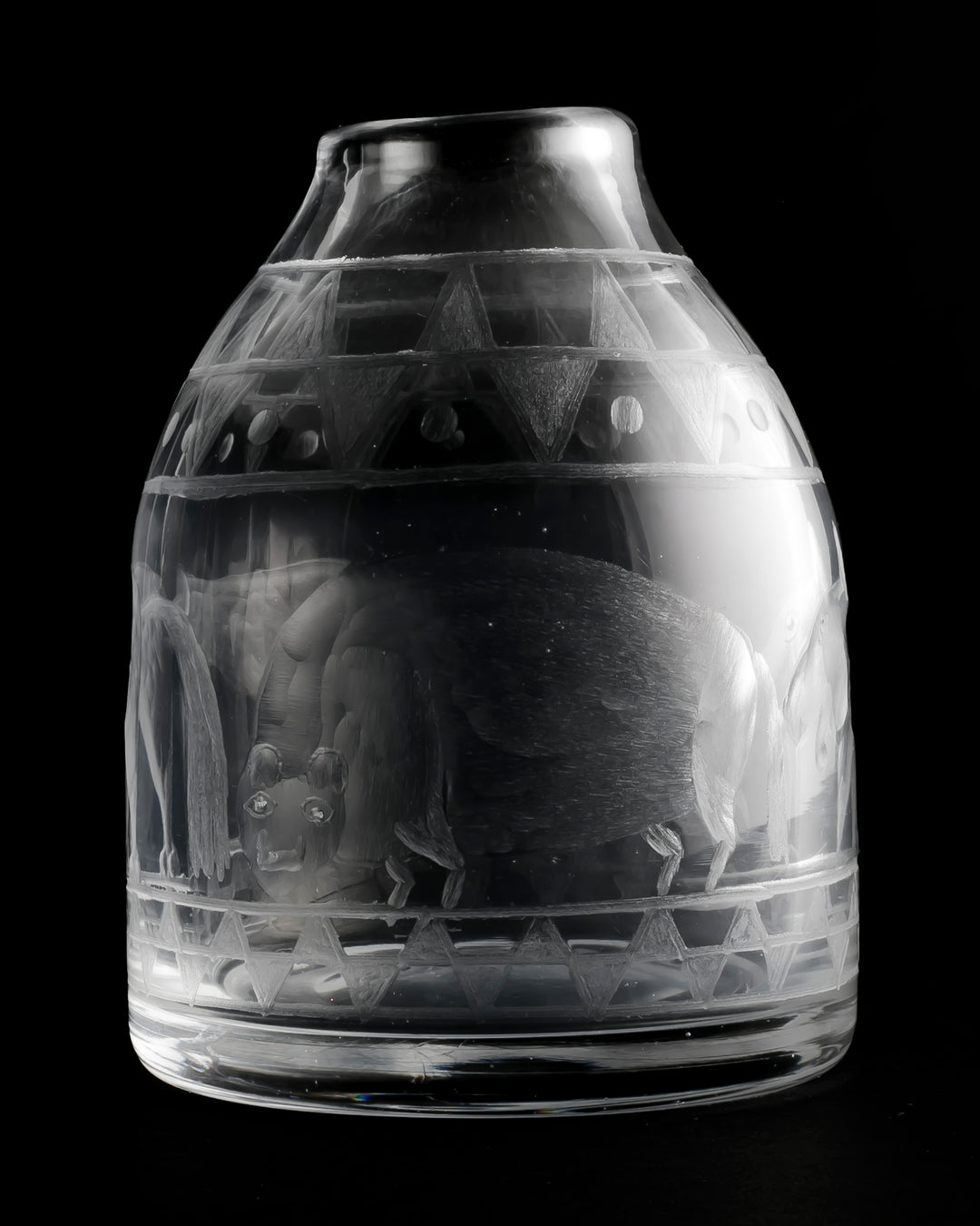 ENGRAVED VASE(CRYSTAL) H272