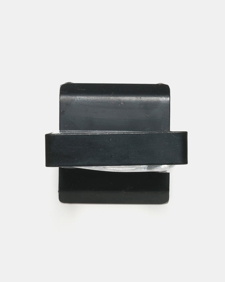 RELIEF IN IRON FRAME SH1259