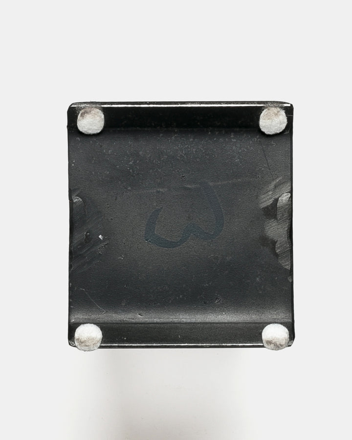 RELIEF IN IRON FRAME SH1259