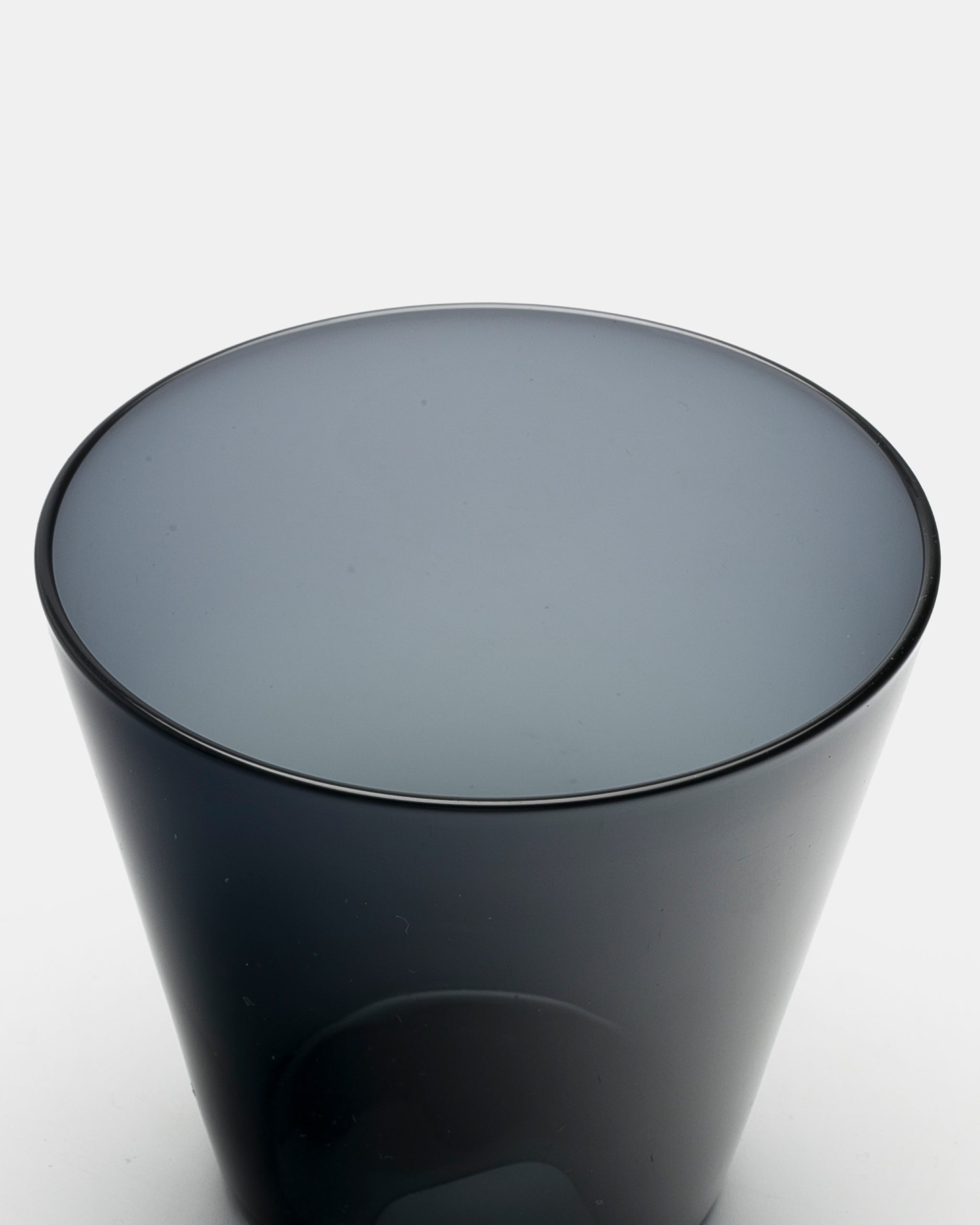 KAJ FRANCK | TUMBLER(BLUE VIOLET) 2744-009 | NUUTAJÄRVI – ELEPHANT