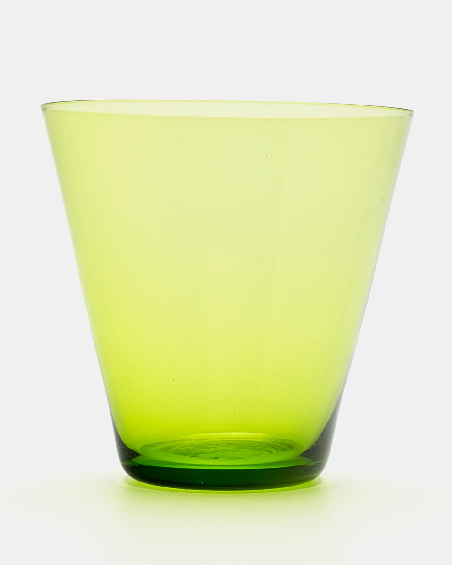 KAJ FRANCK | TUMBLER(BRIGHT GREEN) 2744-020 | NUUTAJÄRVI – ELEPHANT