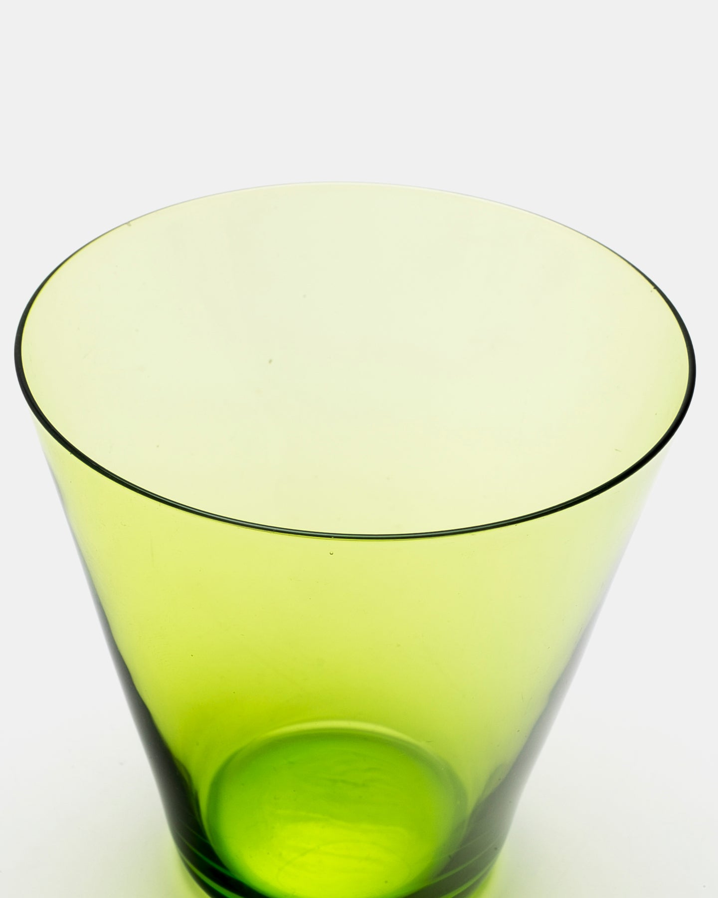 KAJ FRANCK | TUMBLER(BRIGHT GREEN) 2744-020 | NUUTAJÄRVI – ELEPHANT