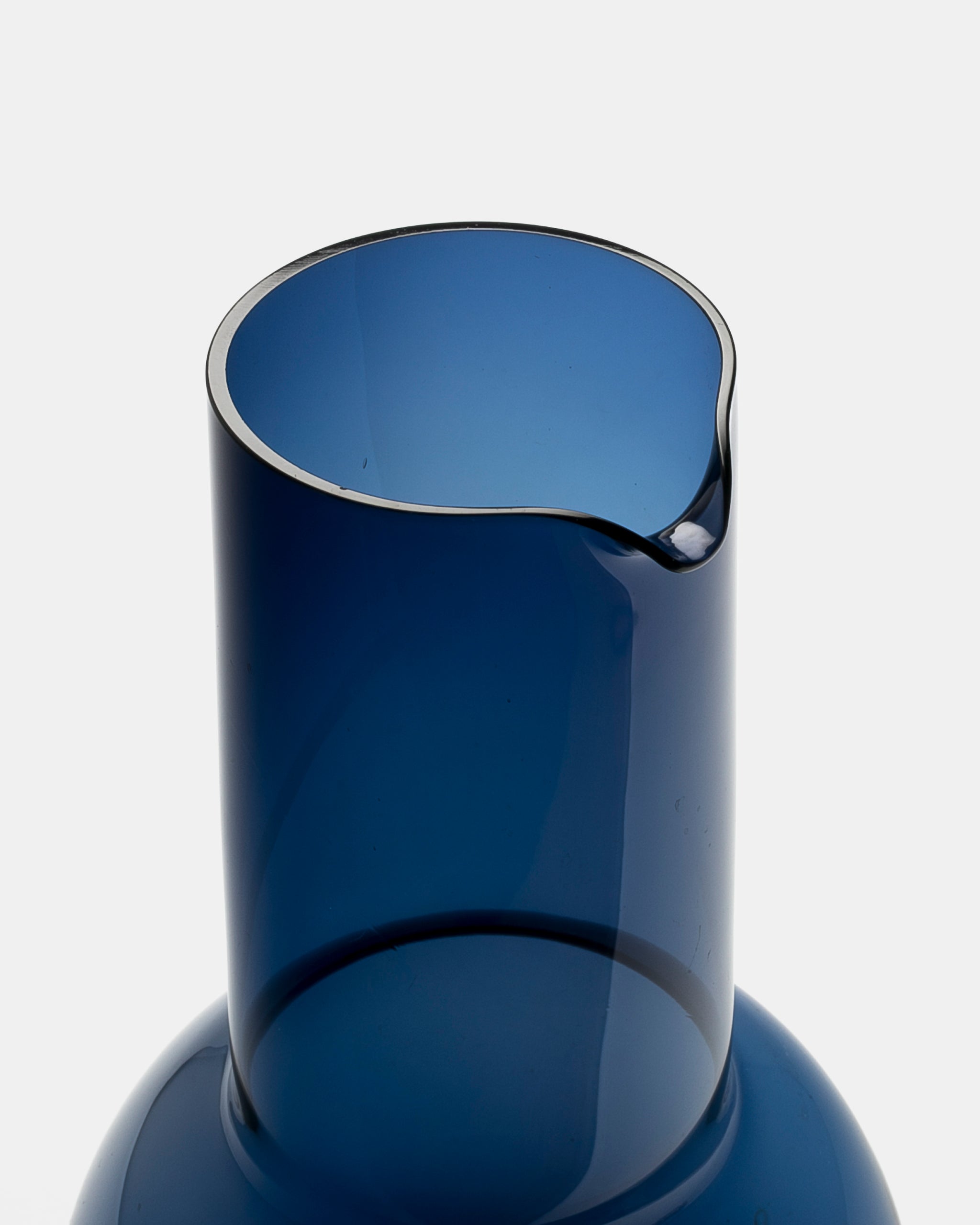KAJ FRANCK | PITCHER(BLUE) 1621 EARLY MODEL | NUUTAJÄRVI – ELEPHANT