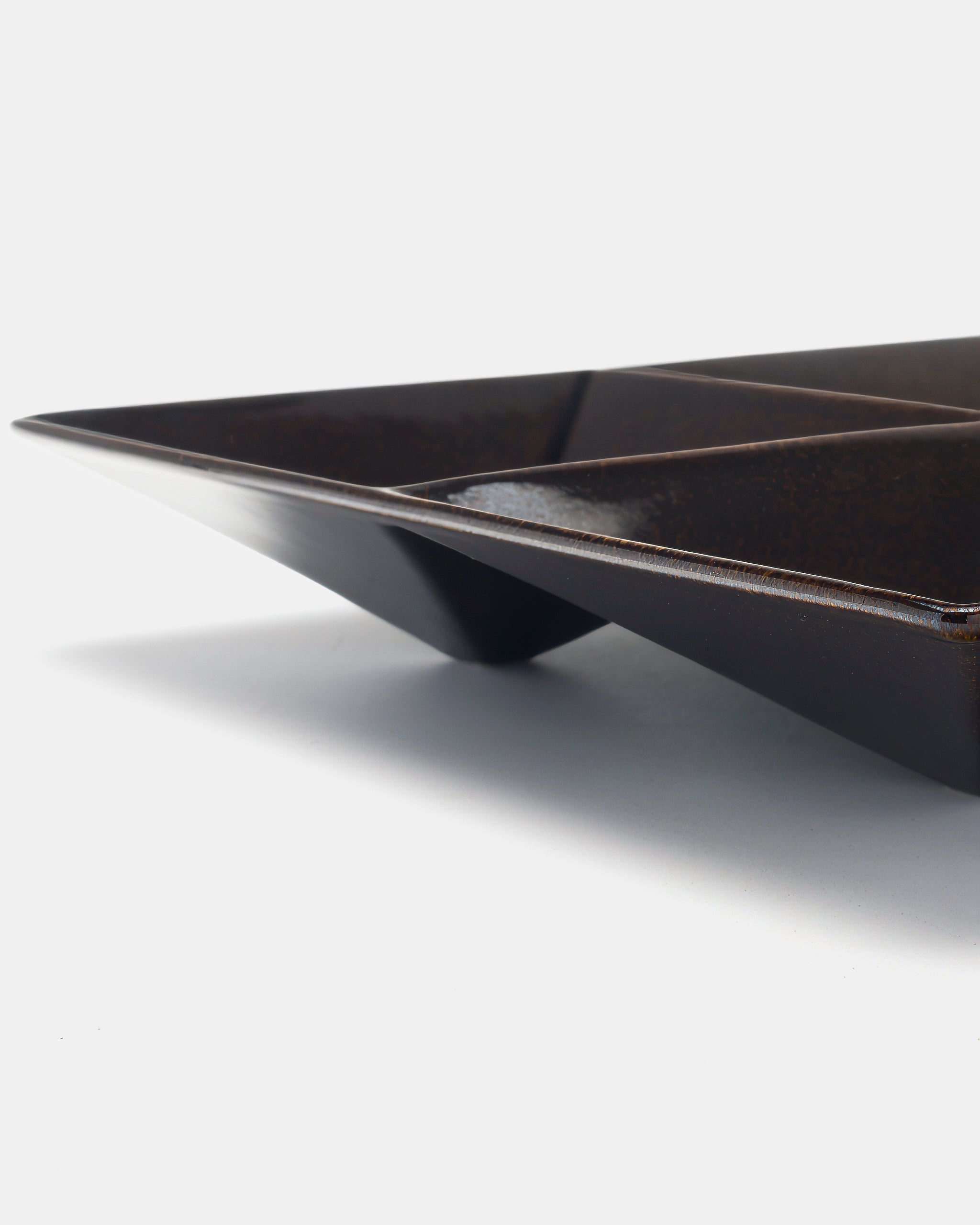 KAJ FRANCK | KF-1 HORS D'OEUVRE DISH(DARK BROWN) | ARABIA – ELEPHANT