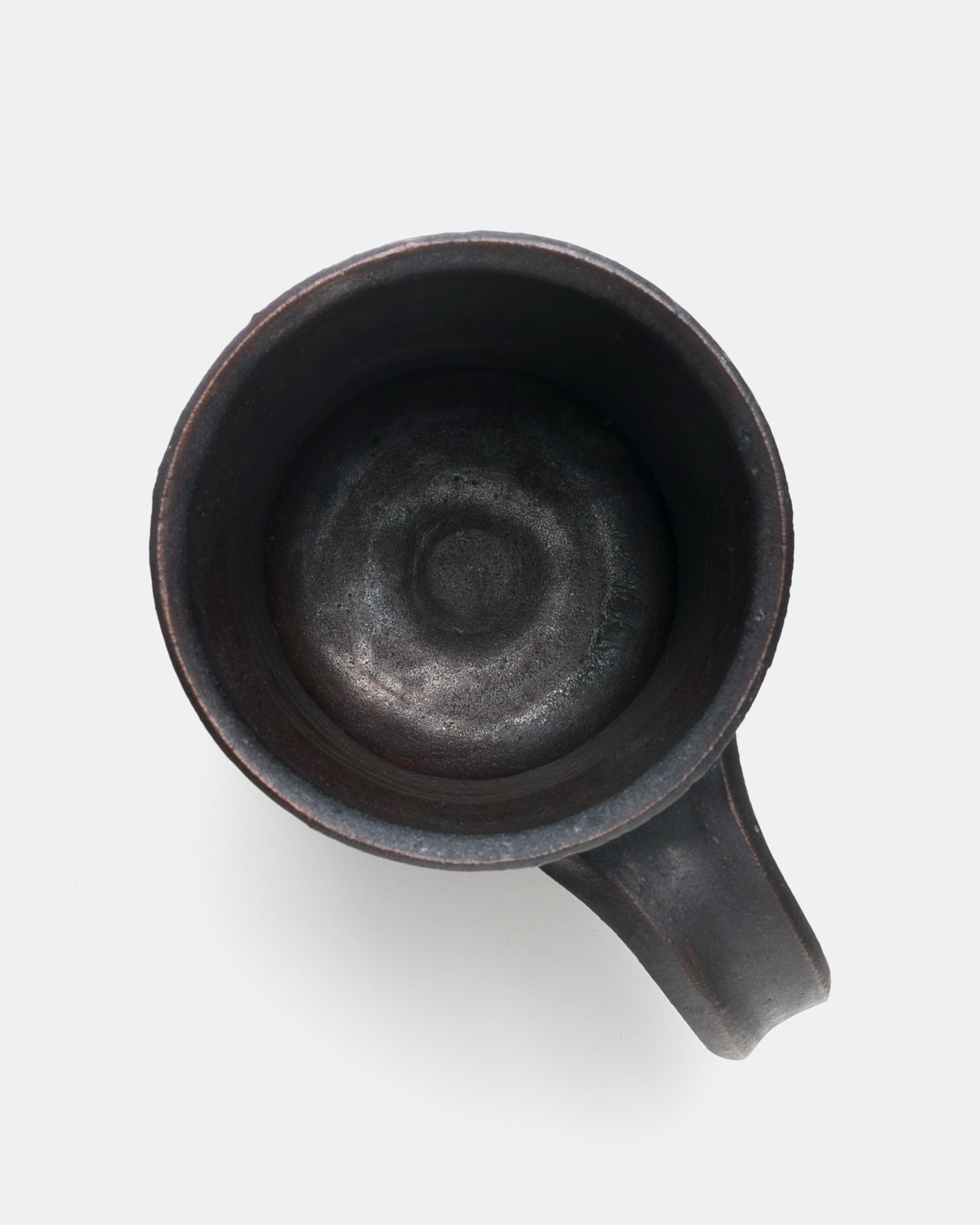 KYLLIKKI SALMENHAARA | MUG | ARABIA ART DEPARTMENT – ELEPHANT