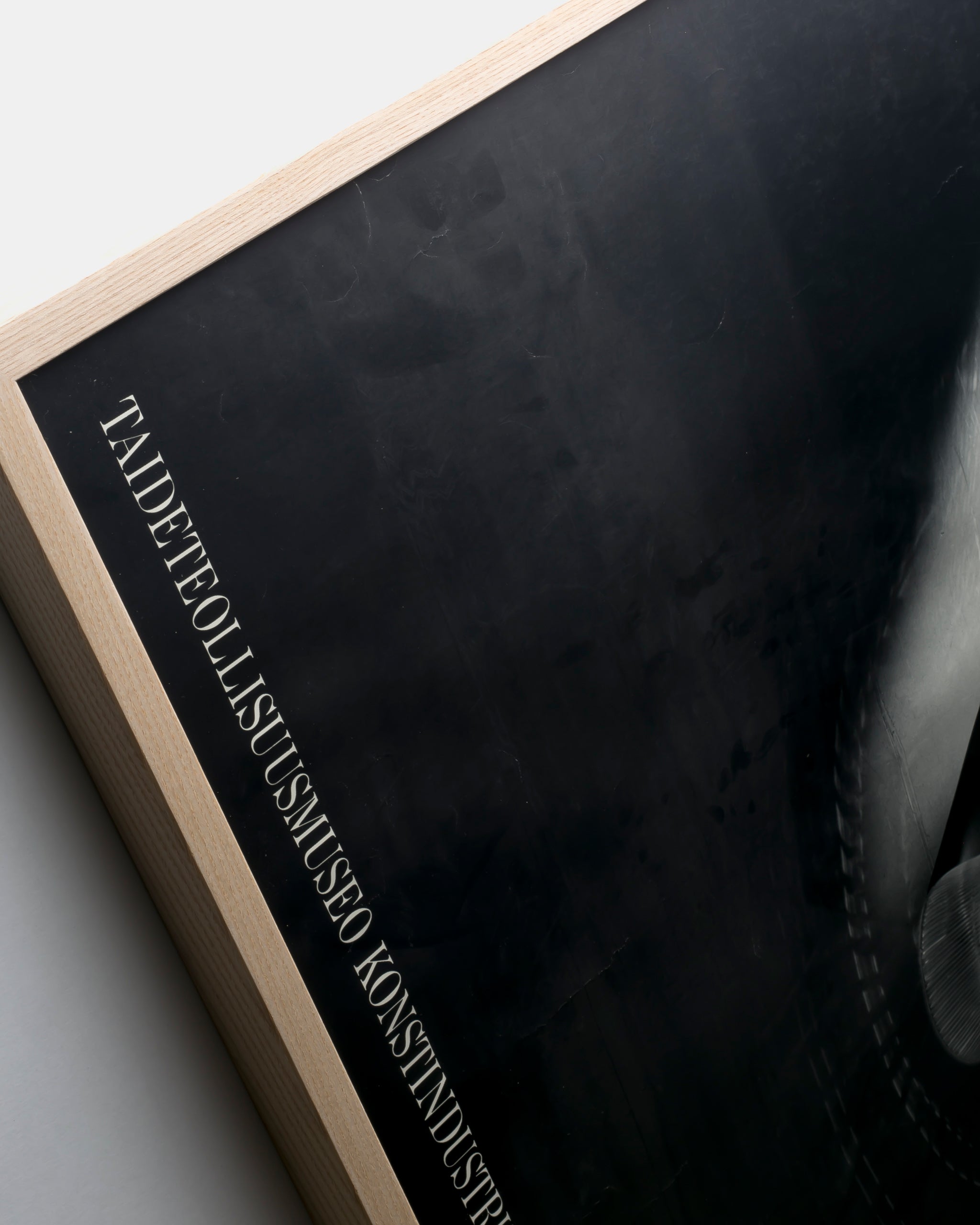 アート・デザイン・音楽 IMAGES OF FINNISH DESIGN 1960-1990 アート・デザイン・音楽 IMAGES OF FINNISH DESIGN 1960-1990 アート