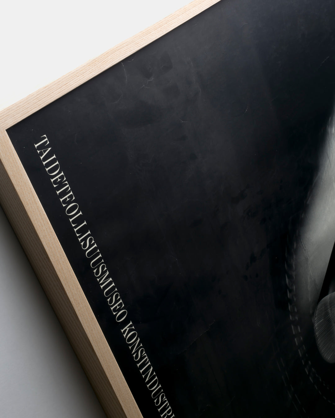 SUOMALAINEN MUOTO -FORM FINLAND FINNISH DESIGN FROM 1890-1987 Exhibition 1987 POSTER
