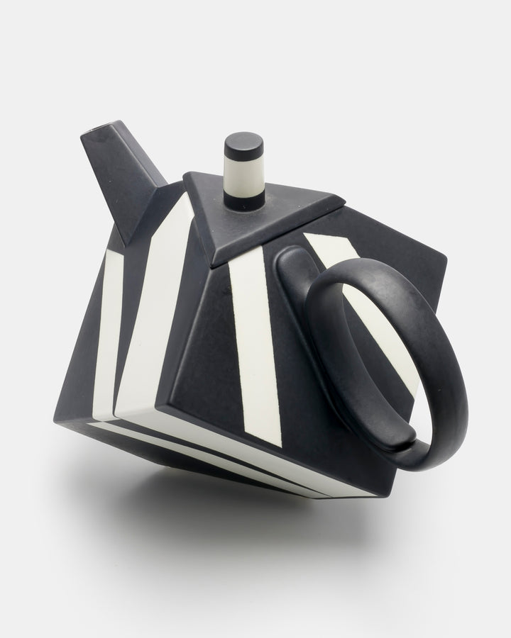 "CUBE" TEA POT 401