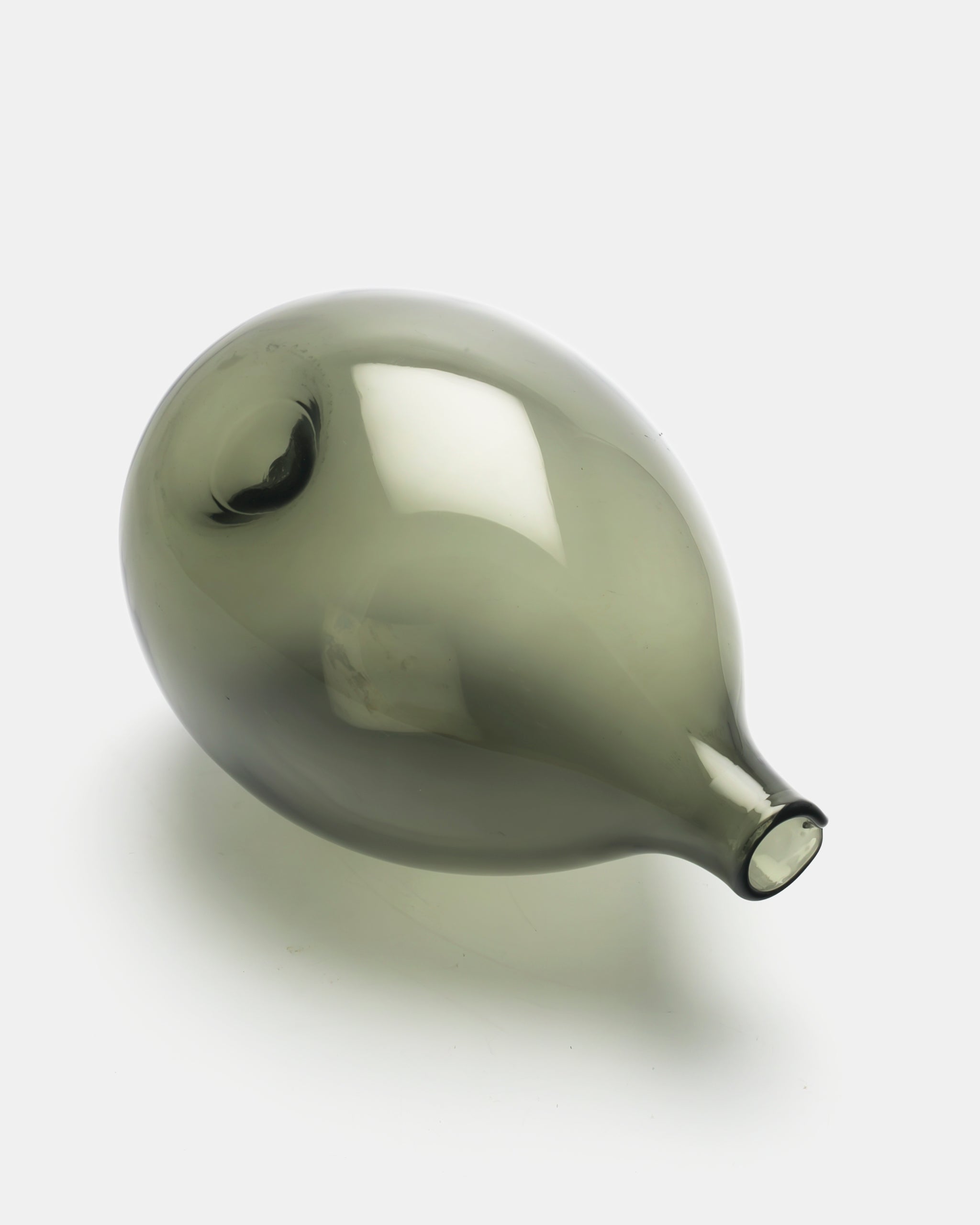 TIMO SARPANEVA | i-401 BOTTLE(GREEN GREY) 2501 | IITTALA – ELEPHANT